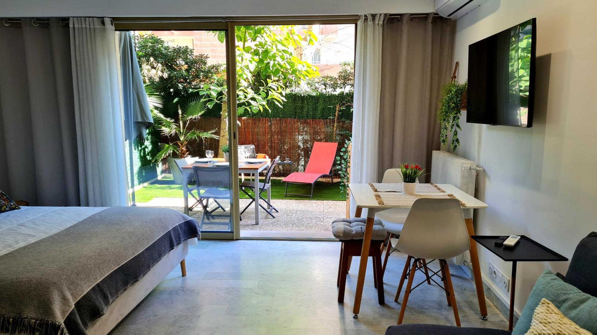 Studio Sun-Beach Avec Parking Et Jardin - 500M Des Plages De Juan Les Pins Αντίμπ Εξωτερικό φωτογραφία
